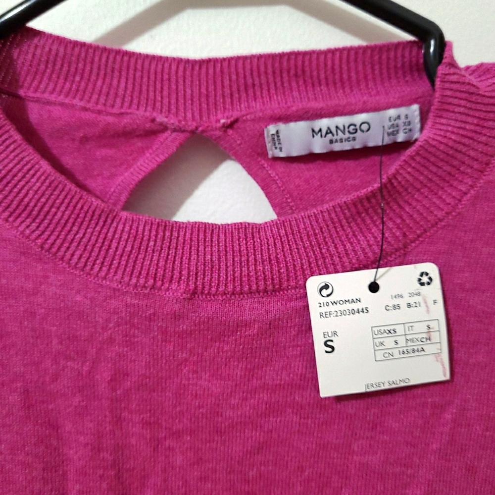 Trendy Mango purple keyhole back sweater